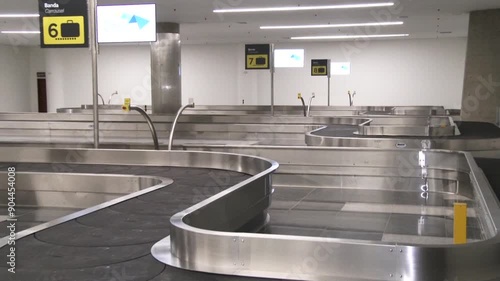 Banda transportadora de maletas en el aeropuerto El Dorado