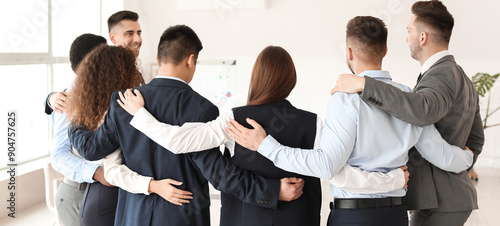 Group of business people hu...