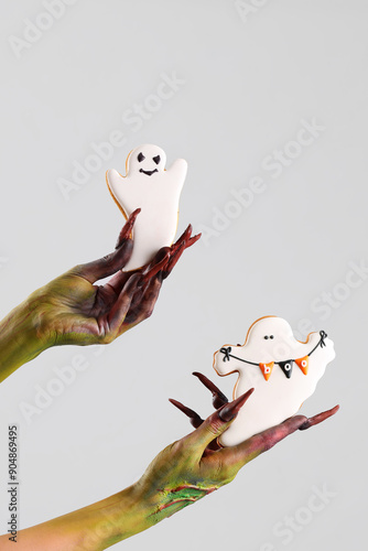 Spooky halloween ghost cook...