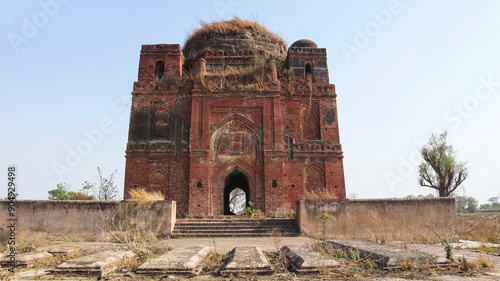 Fotografie View of the Tomb of Mir Jafar, 17th-century Mughal monument, Fatehgarh Sahib, Punjab, India