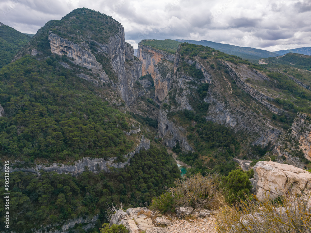 Obraz premium Verdonschlucht mit Fluss Verdon in der französischen Provence