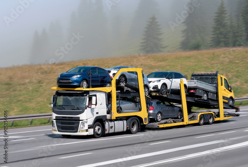 Wallpaper Mural Car Shipping Exporter Commercial Truck Carrier Torontodigital.ca