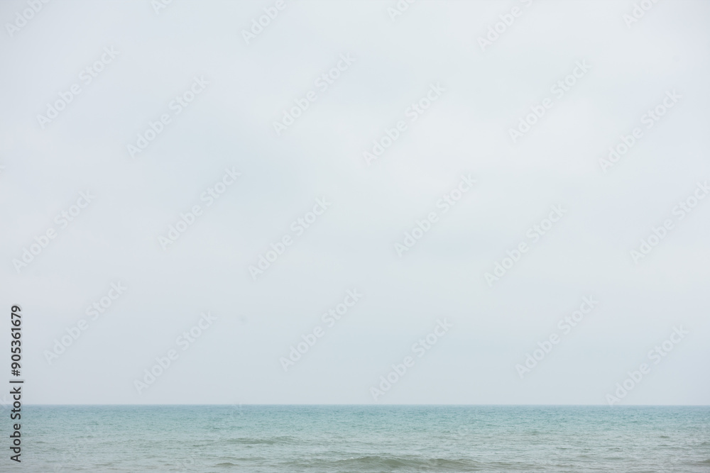 Obraz premium Lake Michigan, completely open and free of ice off the beach at Harrington Beach State Park, Belgium, Wisconsin during a mild winter in mid-January