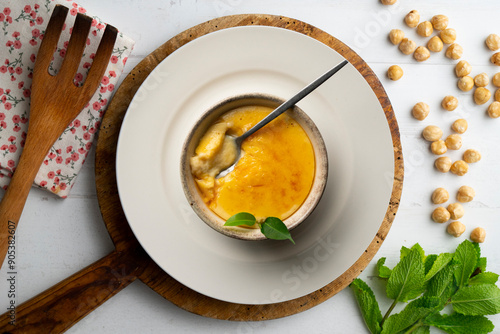 Obraz na plátně Crema Catalana or La crème brûlée seen from an overhead perspective