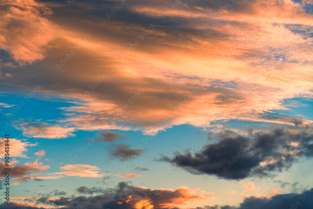 Fototapeta premium Colorful sunset sky with clouds