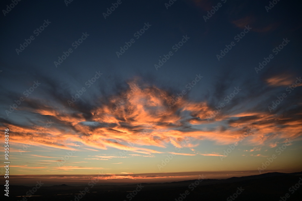 Fototapeta premium sunset in the mountains