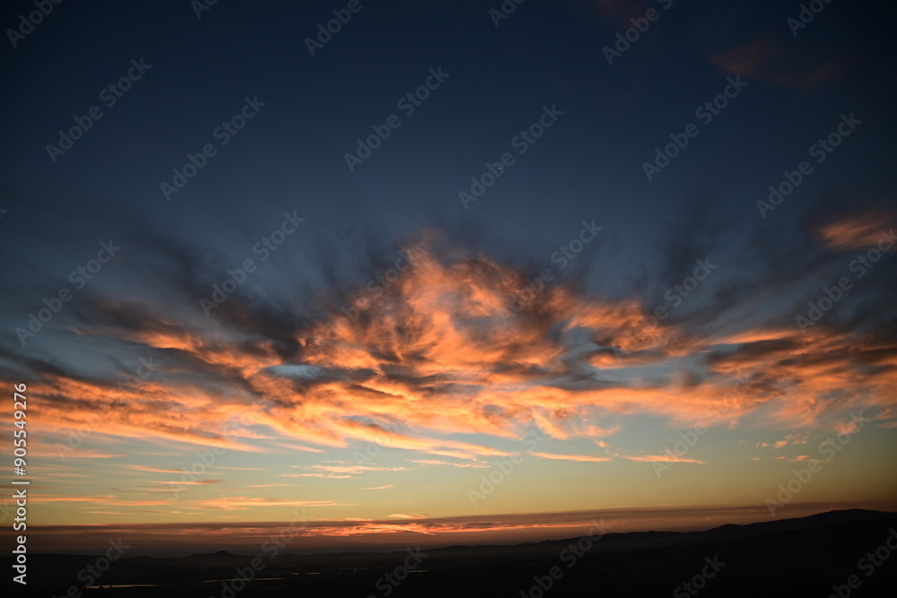 Obraz premium sunset in the mountains