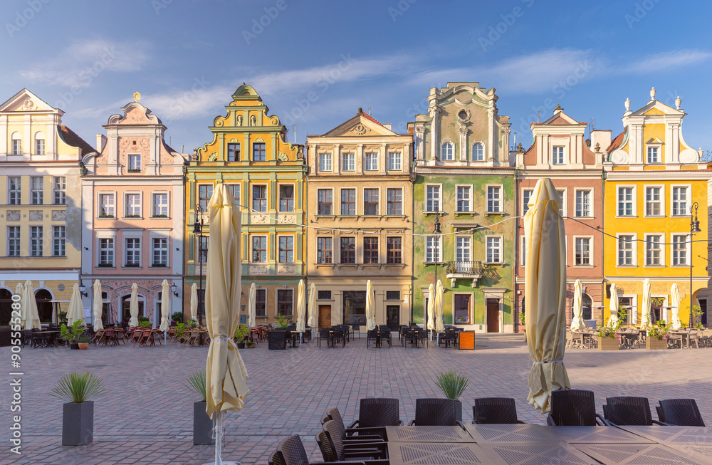 Naklejka premium Facades of old colorful houses on the Town Hall Square in Poznan