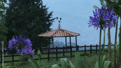 Quiosco en una tarde colombiana