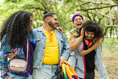 Obraz na plátne Group of smiling LGBTQ friends enjoying the moment