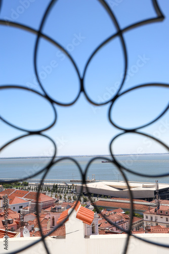 Mirador de la ciudad de Lisboa photo