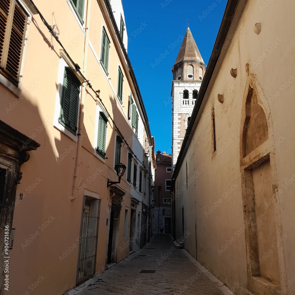 Fototapeta premium narrow street