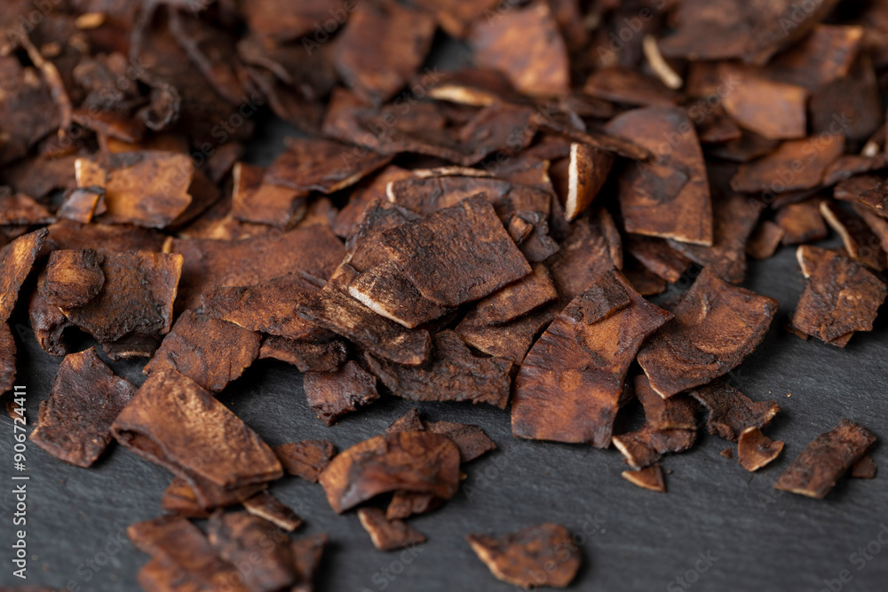 chocolate chips made from coconut pulp fried in chocolate chocolate chips made from coconut pulp fried in chocolate