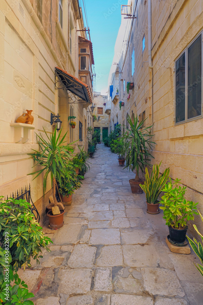 Naklejka premium Malta, Europe - a fragment of the island's architecture, narrow streets of the Birgu district