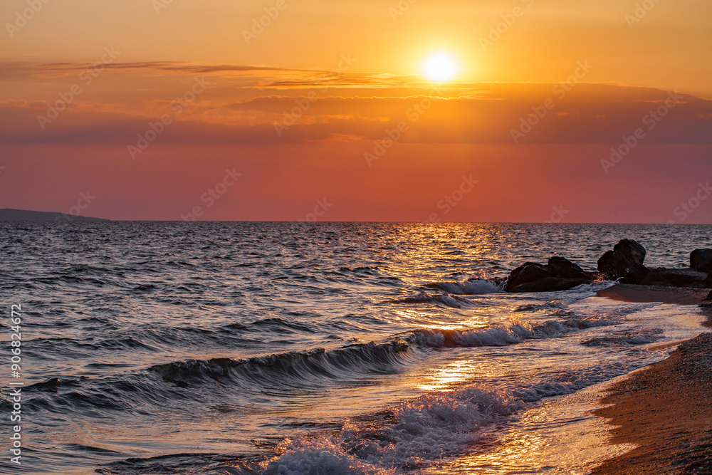 Fototapeta premium sunset on the sea horizon.