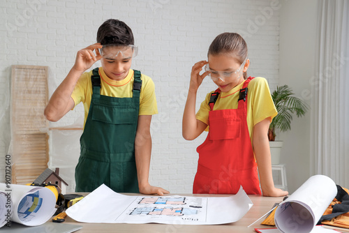 Little architects working w...