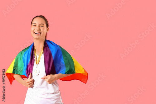 Sporty young woman with fir...