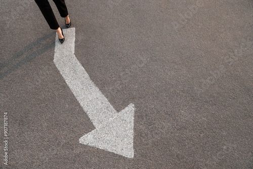 Businesswoman standing on r...