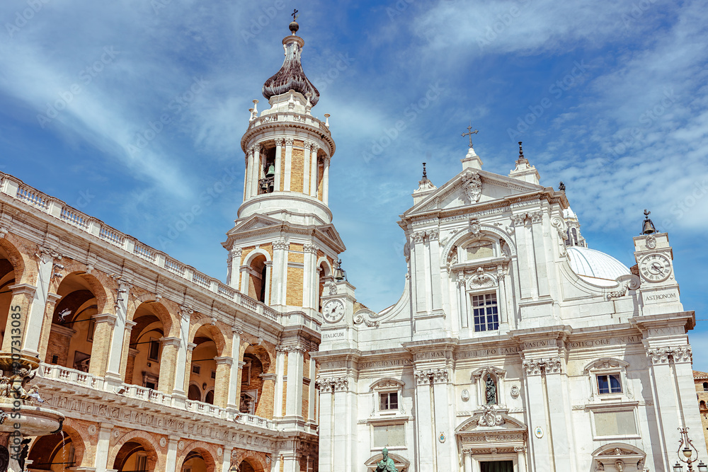 Pontifical Basilica of the Holy House of Loreto. Provinces of Ancona, Italy Pontifical Basilica of the Holy House of Loreto. Provinces of Ancona, Italy