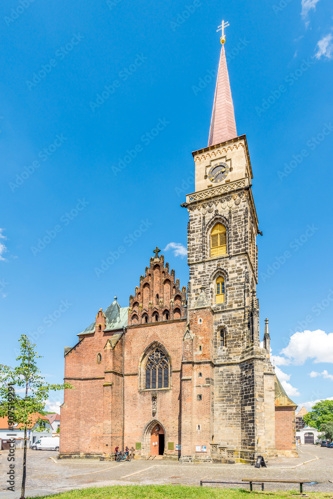 Fototapeta premium View at the Church of Saint Giles in the streets of Nymburk town in Czech Republic