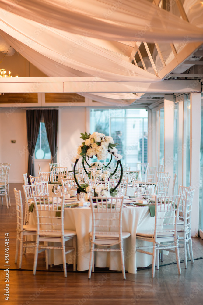 Luxurious dining arrangement near Bosphorus Bridge with white roses and modern decor