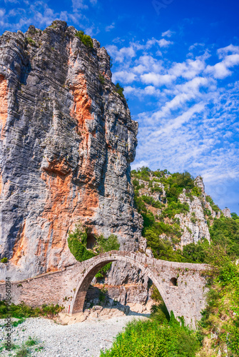 Obraz na płótnie Zagori, Greece. Kokkorou Bridge, Vikos Aoos canyon region in Pindus Mountains, Epirus. w salonie