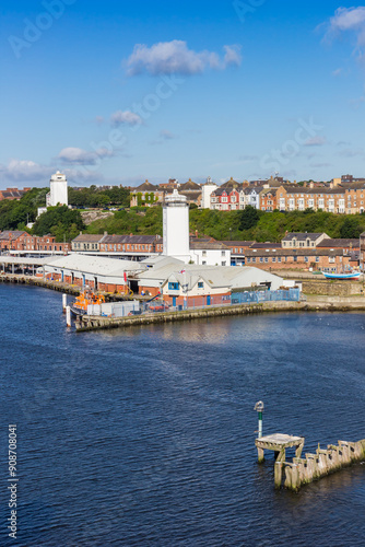 Obraz na płótnie White lighthouses of North Shields in Newcastle upon Tyne, England w salonie