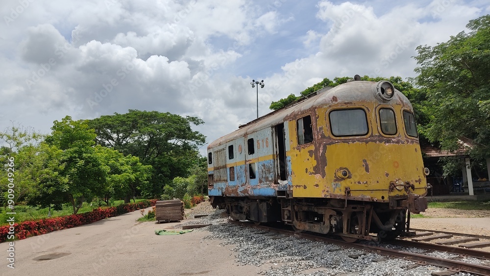 Fototapeta premium train on the railway