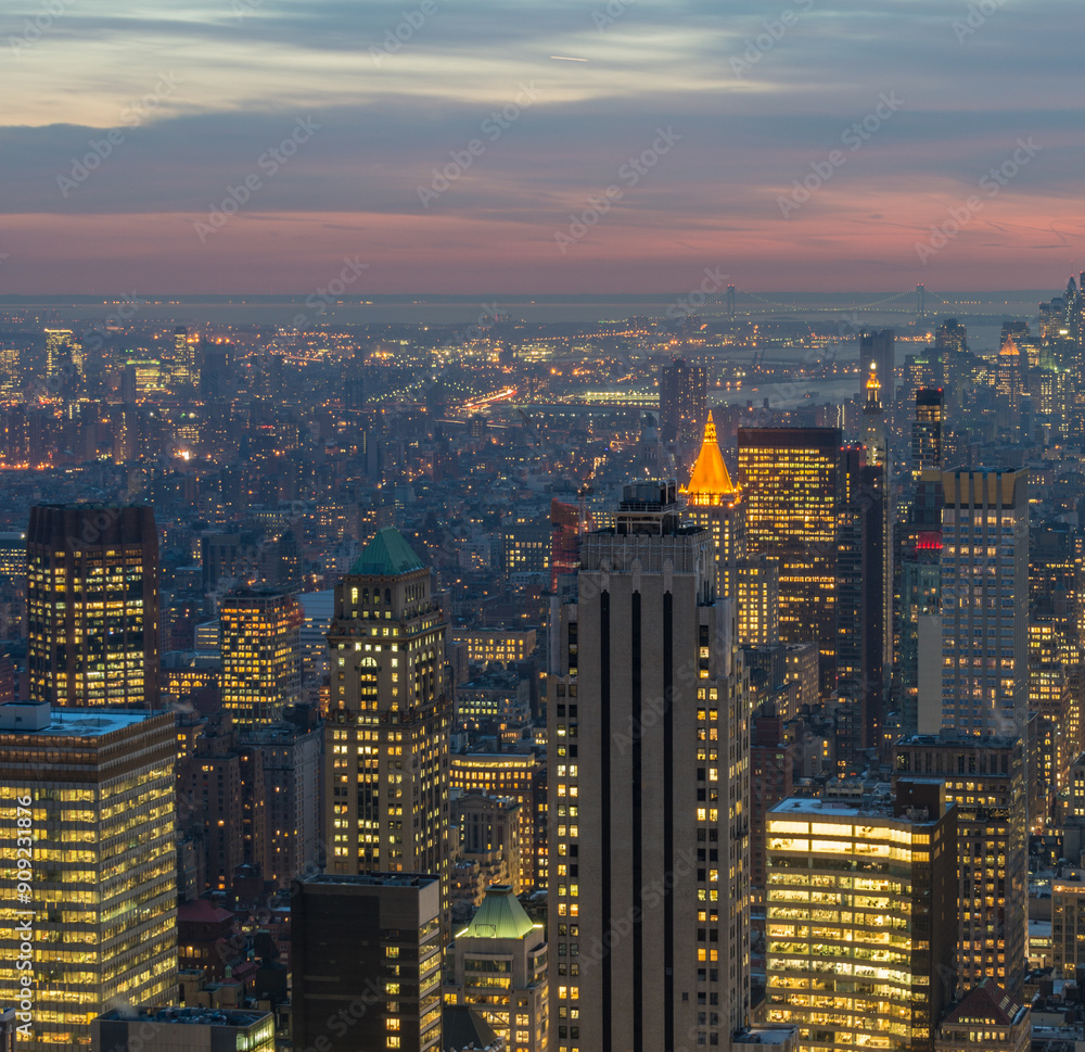 Fototapeta premium View of New York Manhattan during sunset hours