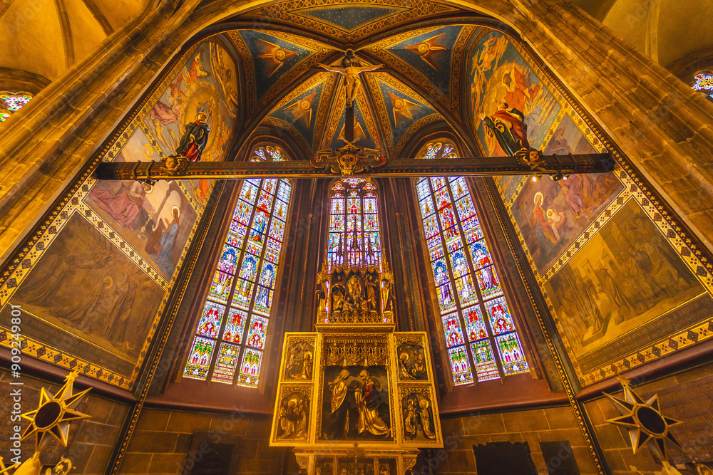 Obraz premium Interior of Saint Vito's Cathedral in Prague, Czech Republic.