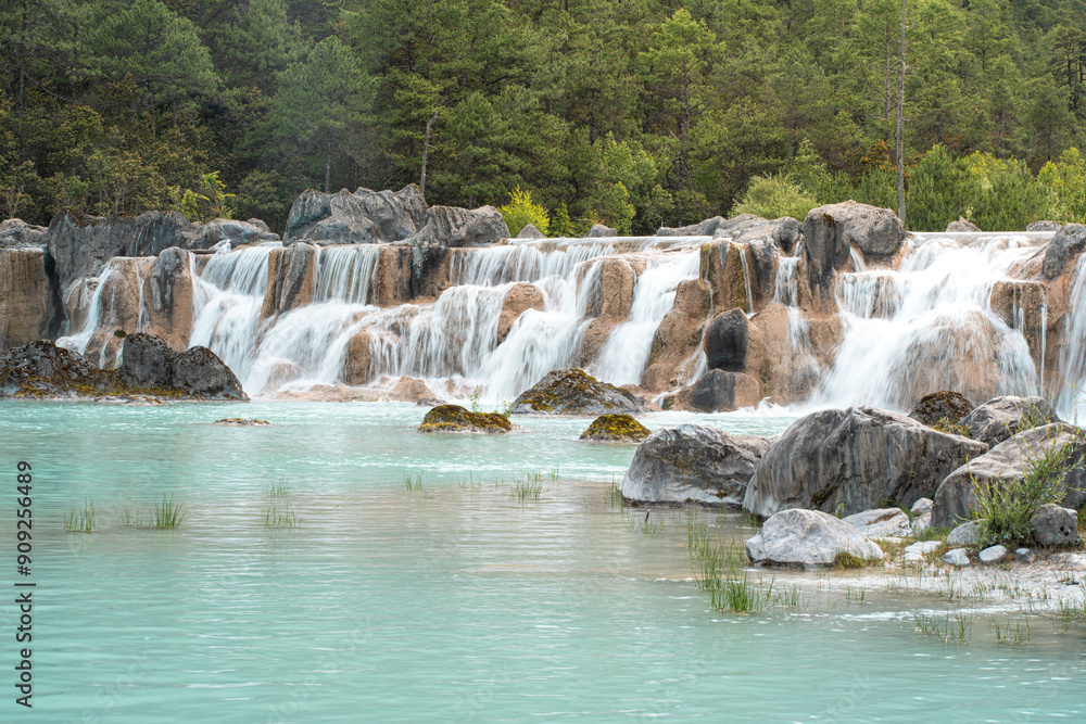 Naklejka premium Beautiful landscape of the lake at Blue Moon Valley at Lijiang, Yunnan, China. Copy space for text, wallpaper and landscape concept.