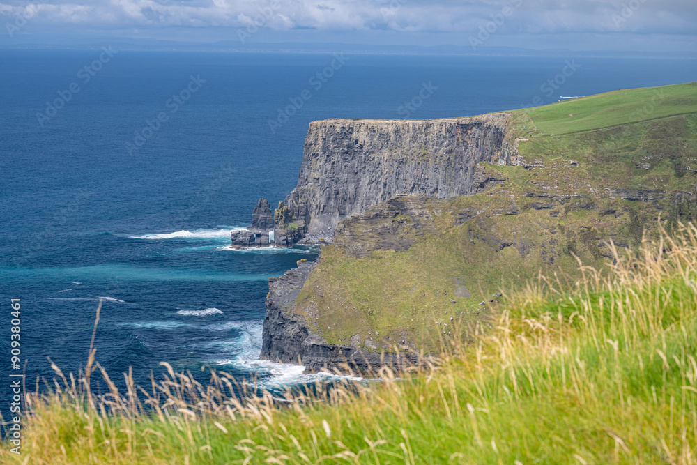 cliffs of moher, ireland cliffs of moher, ireland
