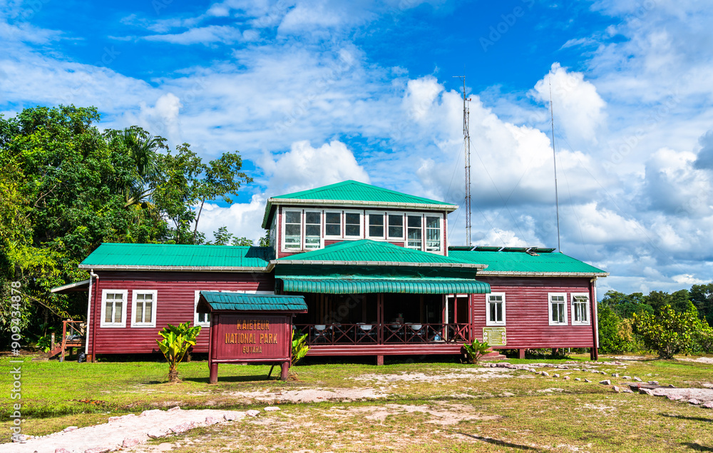 Φωτογραφία Kaieteur National Park in the Amazon rainforest of Guyana in South America