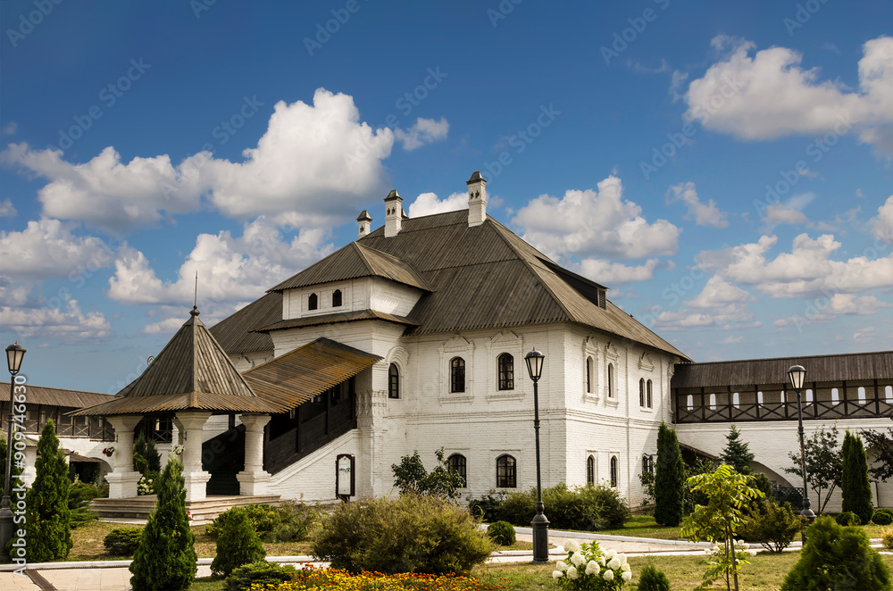 Φωτογραφία The fraternal building of the Assumption Monastery in Sviyazhsk