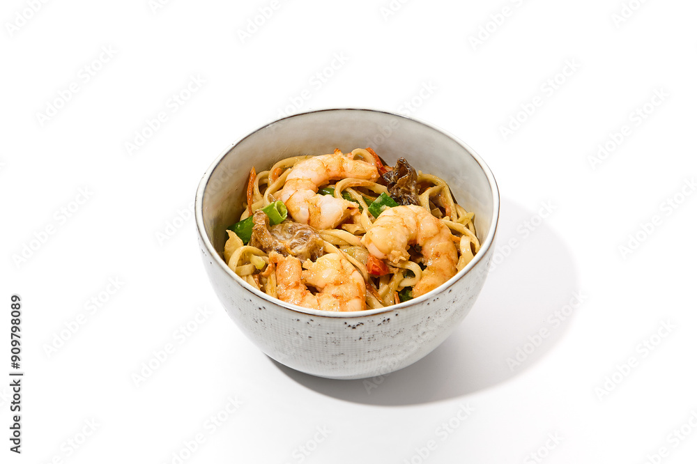 Shrimp Wok Noodles with Cream Sauce – Delicious Asian-Inspired Dish Shrimp Wok Noodles with Cream Sauce – Delicious Asian-Inspired Dish