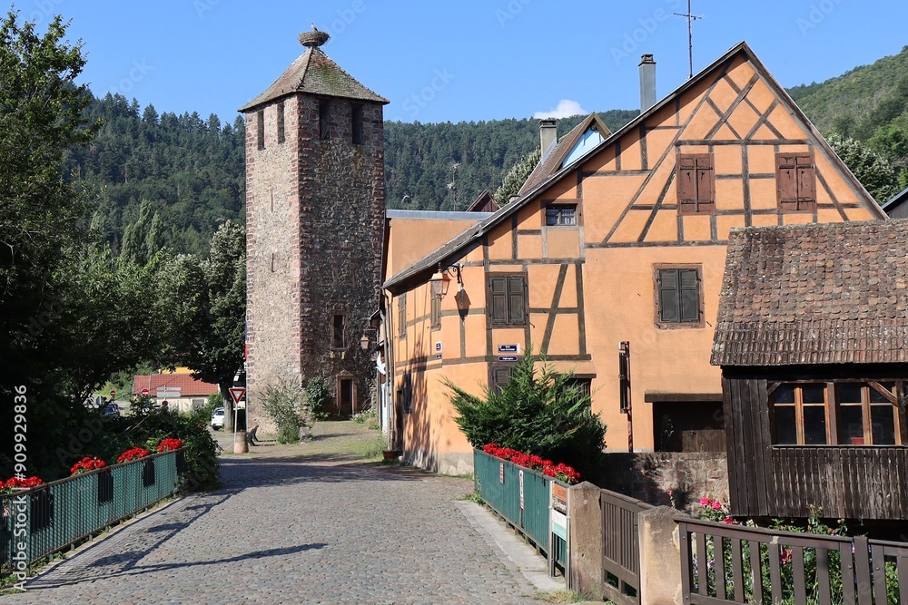 Φωτογραφία Tour médiévale, ville de Kaysersberg, département du Haut Rhin, France