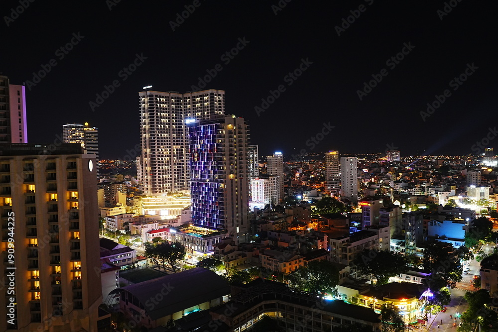 Fototapeta premium ベトナムニャチャンの夜景 - Nha Trang night view