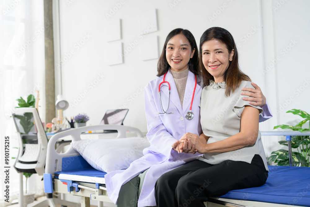 Obraz premium Female Doctor and Patient Smiling Together in a Hospital Room, Showing Compassionate Healthcare and Support