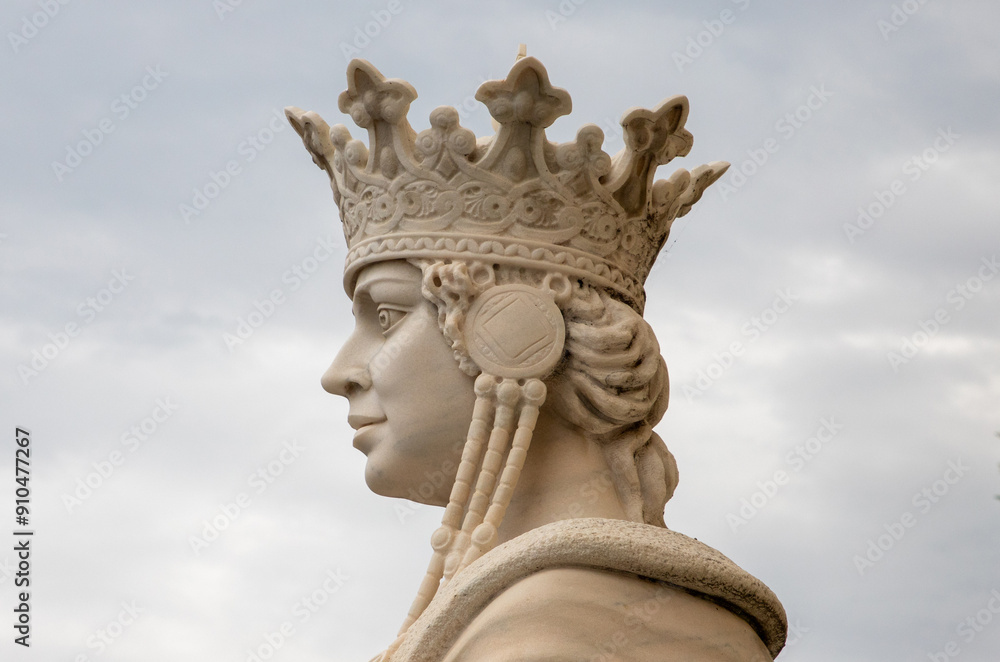 Fototapeta premium The statue of Queen Maria of Romania in Alba Iulia Citadel - Romania . She was the Queen of Romania between 1914 and 1927