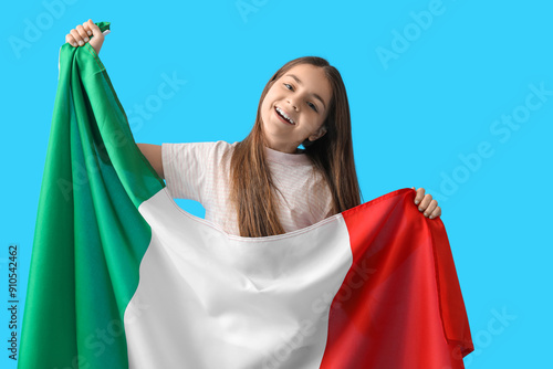 Little girl with flag of It...