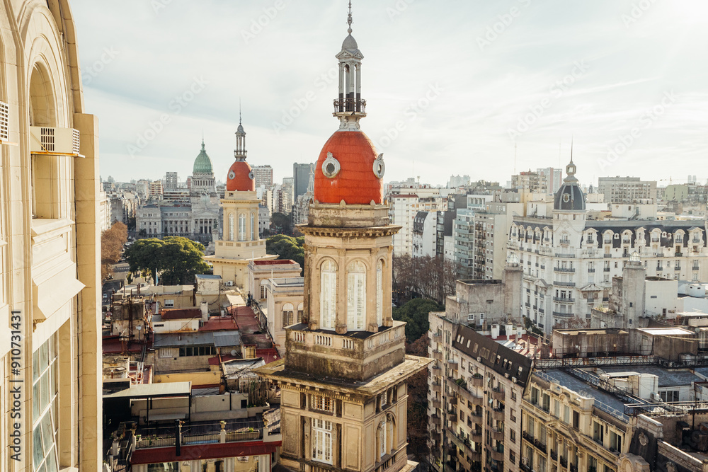 Fototapeta premium cupulas en la ciudad de buenos aires