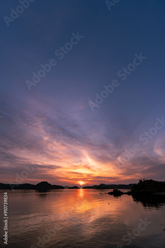 瀬戸内の夜明け