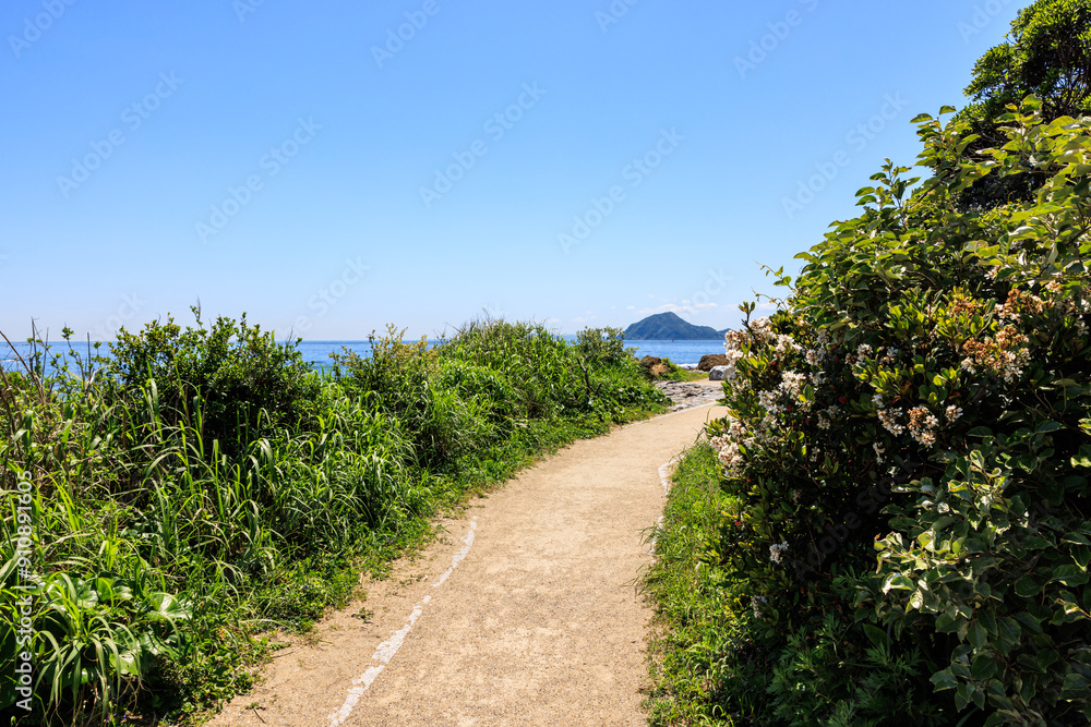 伊良湖岬遊歩道から見た神島 愛知県田原市 伊良湖岬遊歩道から見た神島 愛知県田原市