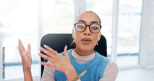 Fotografia Video call, portrait and business with woman, glasses and explain system in meeting, conversation and talk