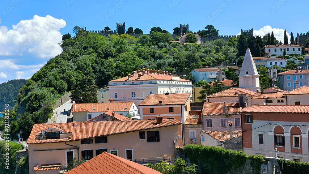 Obraz premium Piran, town in Istria, Slovenia, on sunny spring day