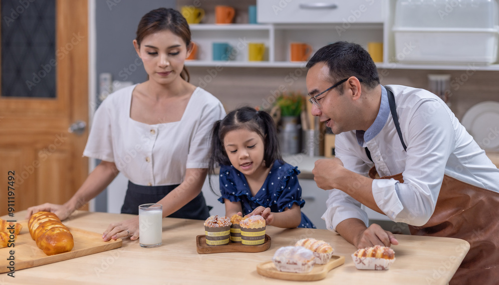 Family Baking Together Family Baking Together