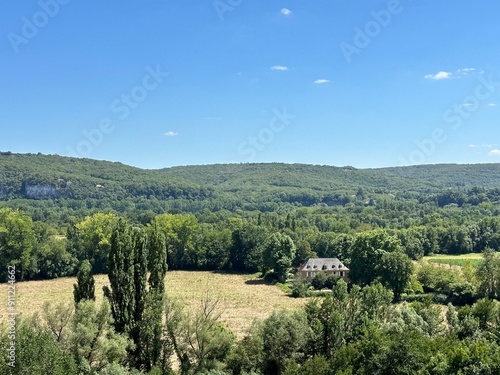 vue sur la campagne en Dordoen