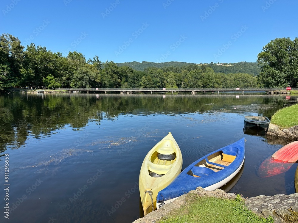 Canoës sur la Dordogne