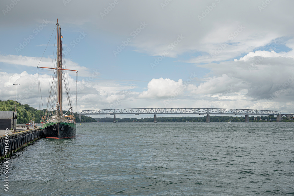 Old Little Belt Bridge and the moored schooner Pippilotta