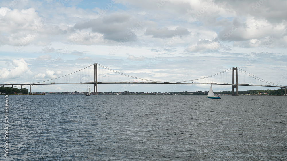 trafic over New Little Belt Bridge
